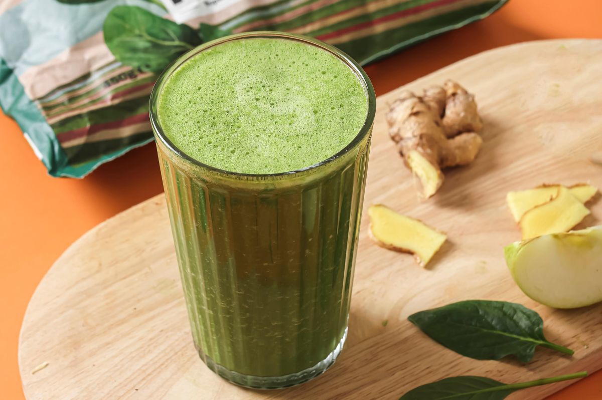 Cleansing Green Smoothie Recipe - Nutrient-Packed & Ready in 5 Minutes – PACK'D