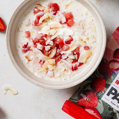 PACK'D's 10 minute strawberry and coconut morning oats